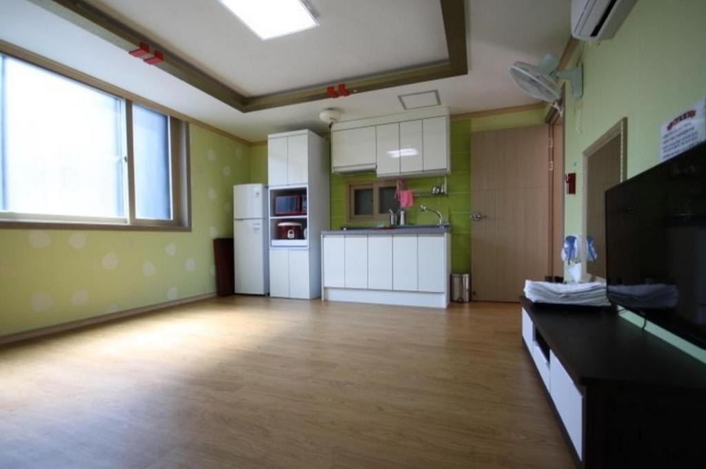Ace Hotel Ulrungdo Kültér fotó